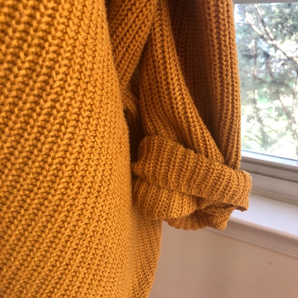 Urban Outfitters oversized mustard v neck sweater - Picture 2 of 4